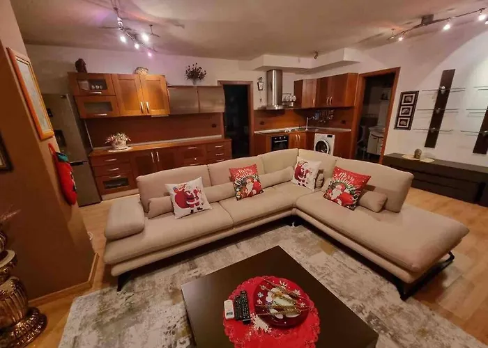 Wilson Square تيرانا